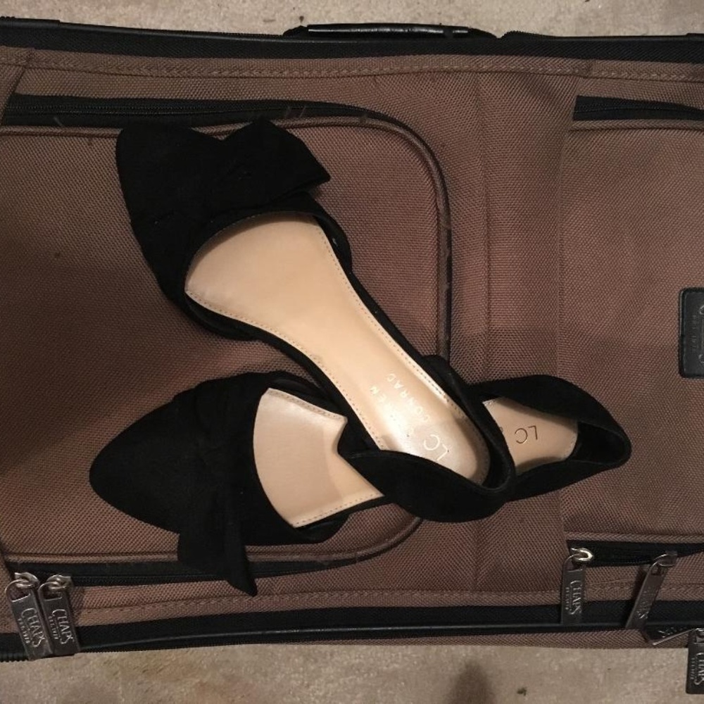 Black Flat Shoes